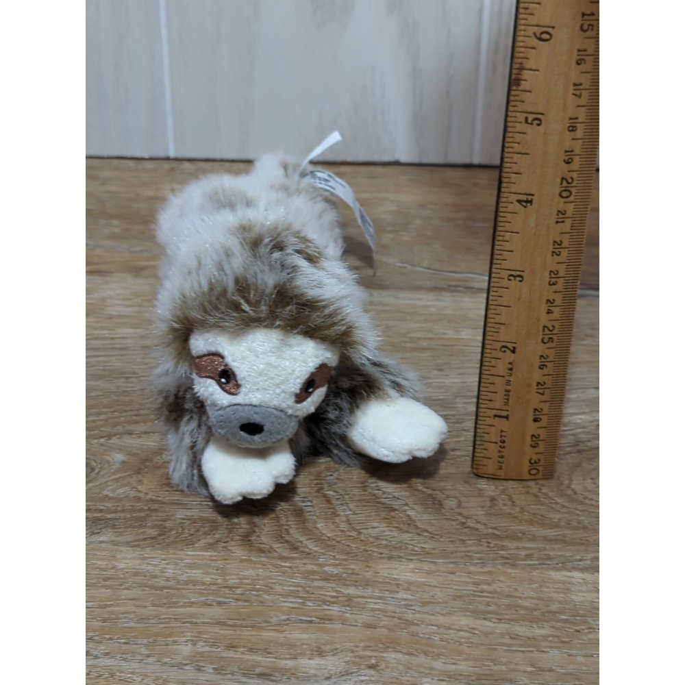 American Girl of the Year Lea Clark 2016 Three Toed Sloth Plush Pet - Picture 11 of 11